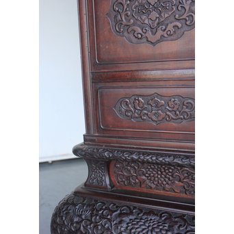 芝山細工蒔絵大飾棚 / 紅木蒔絵博古櫃　Q075 