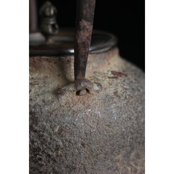 木越三右衛門 極箱 白肌銀象嵌鉄瓶　M148 