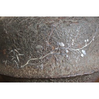 木越三右衛門 極箱 白肌銀象嵌鉄瓶　M148 