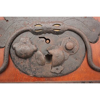 総欅巾着金具格子蔵戸　W978YD 