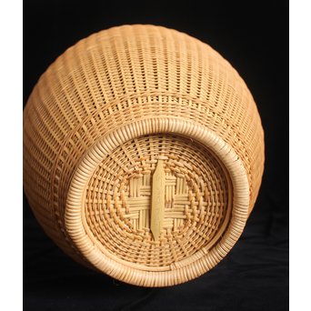 福田竹勇斎 白竹壺型竹籠　U120 