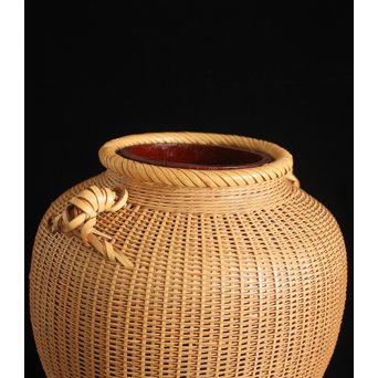 福田竹勇斎 白竹壺型竹籠　U120 