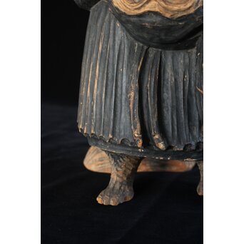 木彫 法衣を纏う狸　X171 