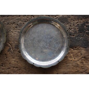 尚美堂 氷裂紋銀色菓子盆　M157 