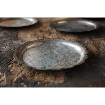 尚美堂 氷裂紋銀色菓子盆　M157 