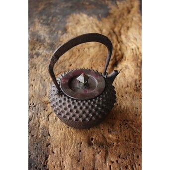 平手打あられ小鉄瓶/急須　M158