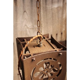 立方体鉄灯籠　A1965 