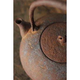 南部名工有坂銘 平丸型鉄瓶　M161 