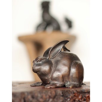 兎の古銅香炉　M163