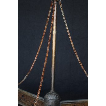 菊金具シェードの3灯シャンデリア照明　A1969 