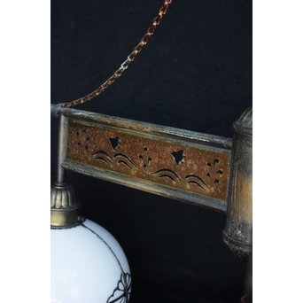 菊金具シェードの3灯シャンデリア照明　A1969 