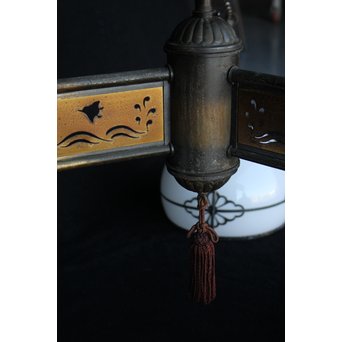 菊金具シェードの3灯シャンデリア照明　A1969 