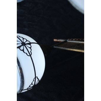 菊金具シェードの3灯シャンデリア照明　A1969 