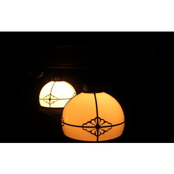 菊金具シェードの3灯シャンデリア照明　A1969 