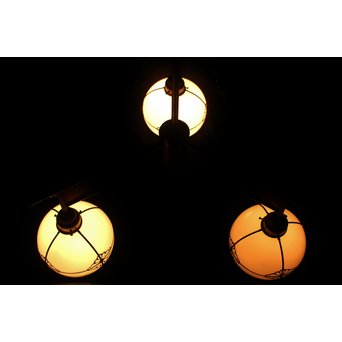 菊金具シェードの3灯シャンデリア照明　A1969 