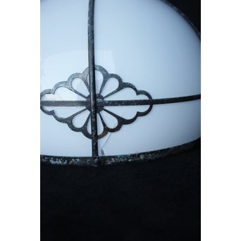 菊金具シェードの3灯シャンデリア照明　A1969 