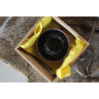 青木龍山 天目梅抹茶碗　P160 