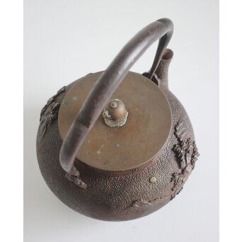 大国系 楼閣図鉄瓶　M167 