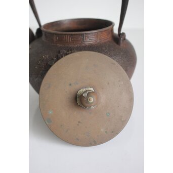 大国系 楼閣図鉄瓶　M167 