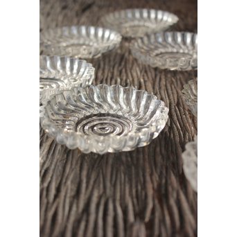 渦巻プレスガラスの茶托/小皿 11枚1組　Y020 