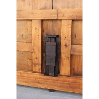 鉄金具の升格子蔵戸　W984 