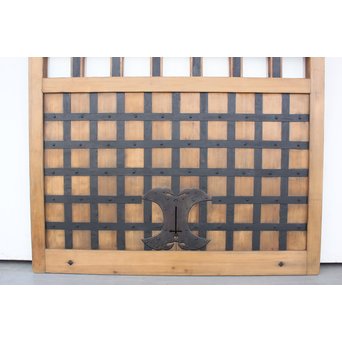 鉄金具の升格子蔵戸　W984 