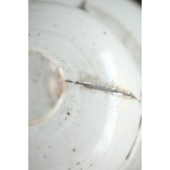 古伊万里白磁 沈香壺　P171 