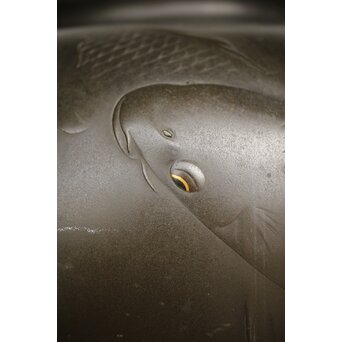 市岡紫雲 金象嵌鯉 花瓶　M188 