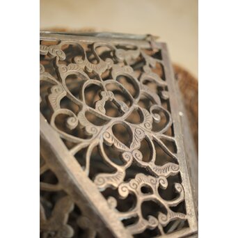 多角銅製唐草紋灯籠　M190 