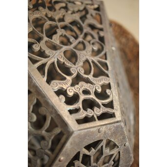 多角銅製唐草紋灯籠　M190 