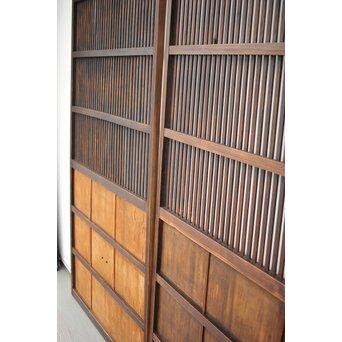 蔵戸風 獅子金具の格子戸 2枚1組　L1021 