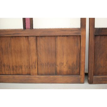 黄色と紫色ガラスの建具 2枚1組　GD1271Y 腰板に時代感あり