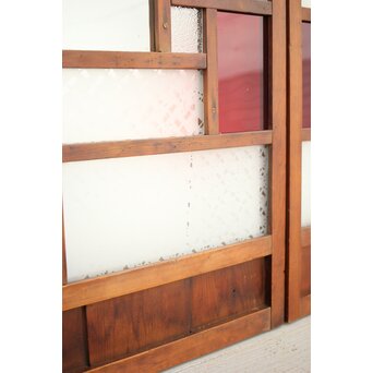 赤色ガラスの中型ガラス戸 2枚1組　GD1273 