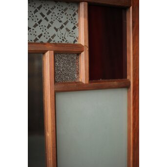 赤色ガラスの中型ガラス戸 2枚1組　GD1273 