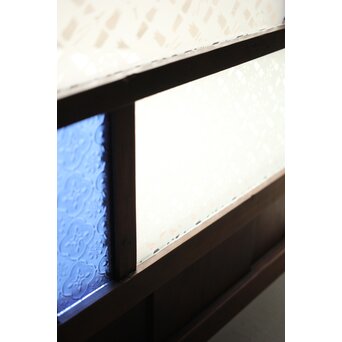 赤色ガラスの中型ガラス戸 2枚1組　GD1273 