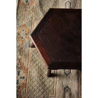 紫檀風上紅木 六角花台　X209 