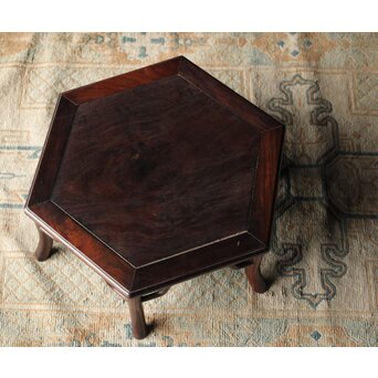 紫檀風上紅木 六角花台　X209 