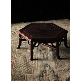 紫檀風上紅木 六角花台　X209 