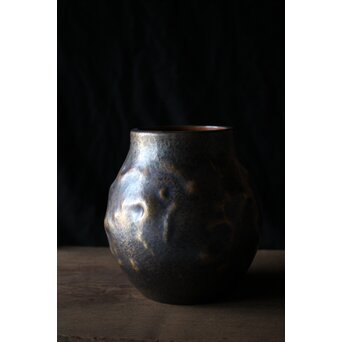 玉川堂 打出肌鎚起銅花瓶　M197 