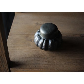 皆川堂 鎚起銅器 瓜型茶入　M198 