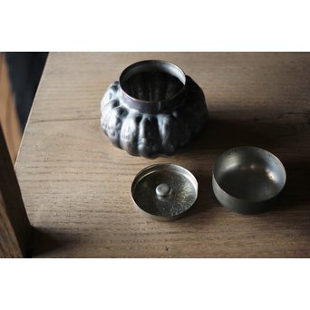 皆川堂 鎚起銅器 瓜型茶入　M198 