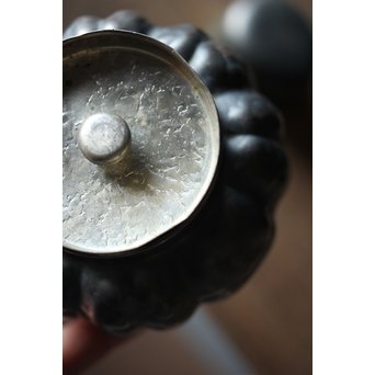 皆川堂 鎚起銅器 瓜型茶入　M198 