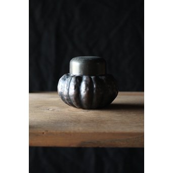 皆川堂 鎚起銅器 瓜型茶入　M198 