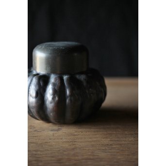 皆川堂 鎚起銅器 瓜型茶入　M198 