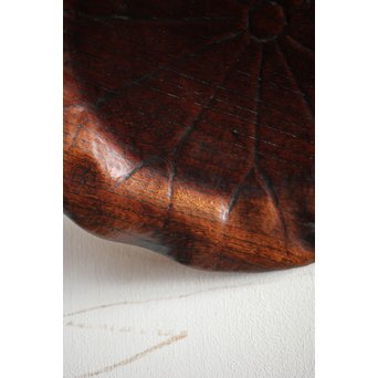 蓮葉に蛙 在銘木彫盆　X217 