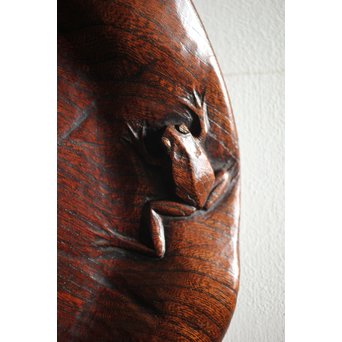 蓮葉に蛙 在銘木彫盆　X217 