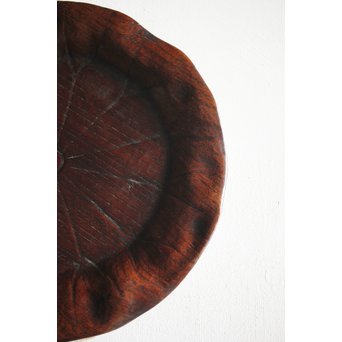 蓮葉に蛙 在銘木彫盆　X217 