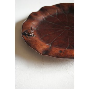 蓮葉に蛙 在銘木彫盆　X217 