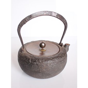 釜師系 千鳥銀象嵌蓋 平丸形鉄瓶　M202 