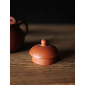 孟臣製 朱泥急須一雙 宜興紫砂壷 単孔 福記 80ml 梨式水平壺　P185 